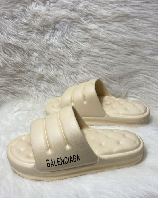 Balenciaga Terlik Bej