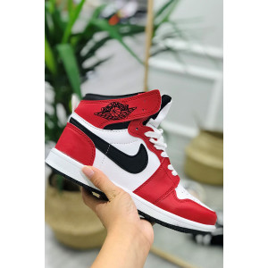Jordan Kırmızı Beyaz