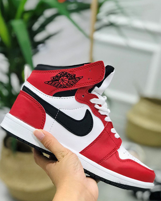 Jordan Kırmızı Beyaz